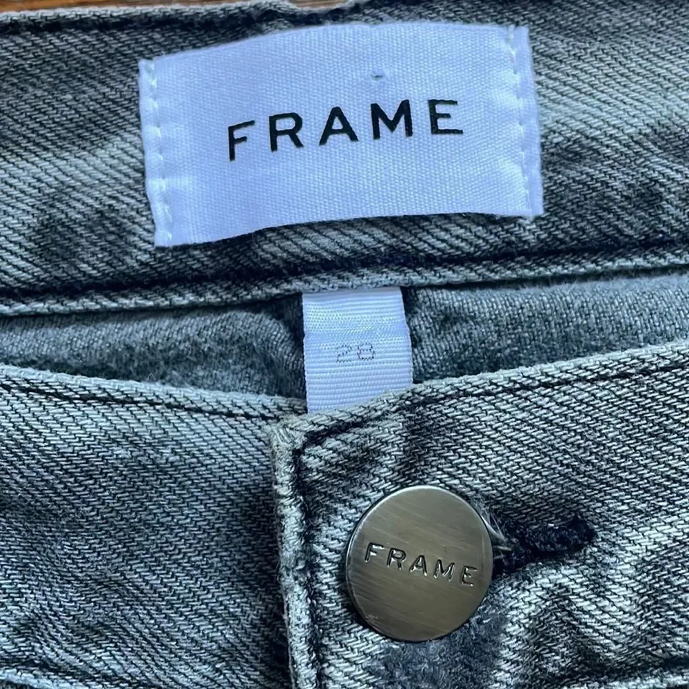 Frame Le Garçon Gray Crop Jeans